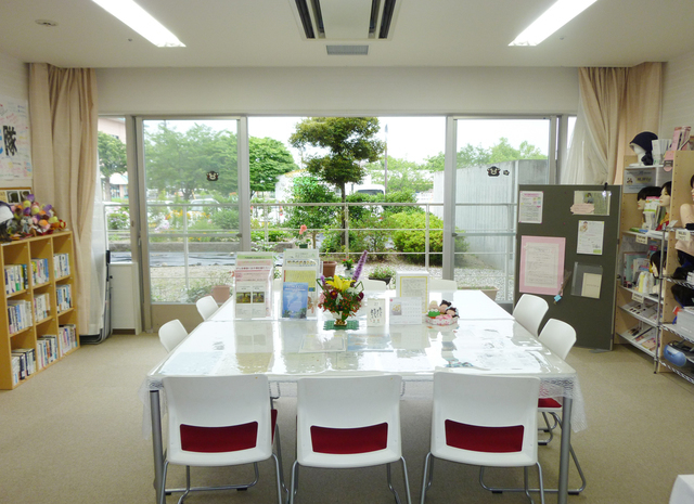 がん患者サロン・図書室「i・りんぐ」